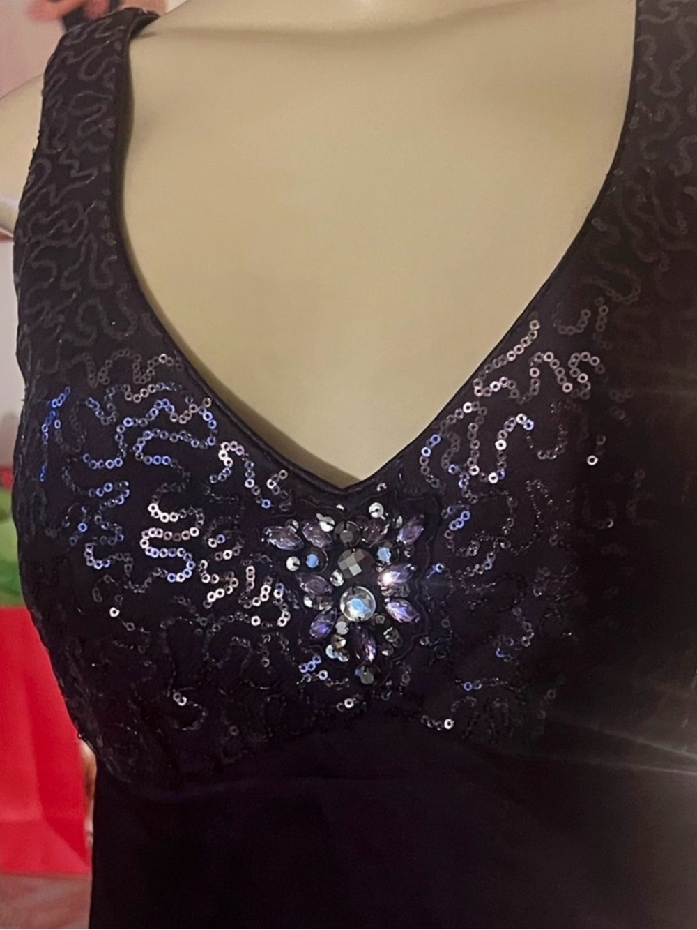Women's Black Sequin V-Neck Dress with Embellished Detail
